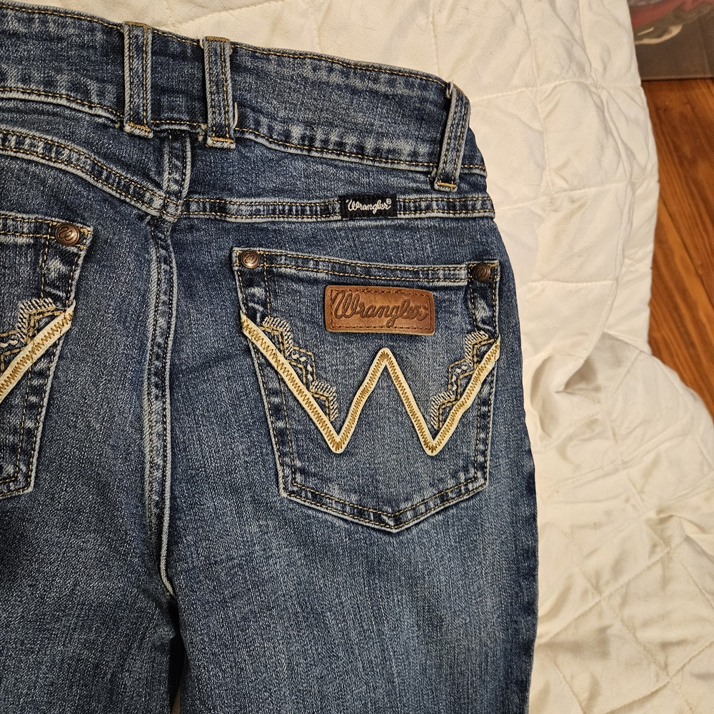 Wrangler Women's Boot Cut Jeans - Blue